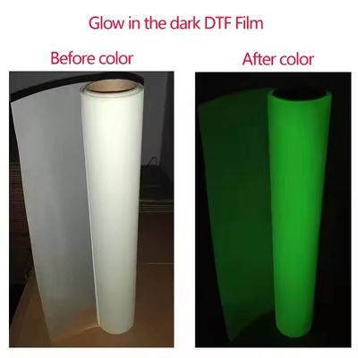 Película de transferencia de calor de luz verde noctiluciente luminosa Globo en la oscuridad Película DTF PET para camisetas Impresión especial de logotipos